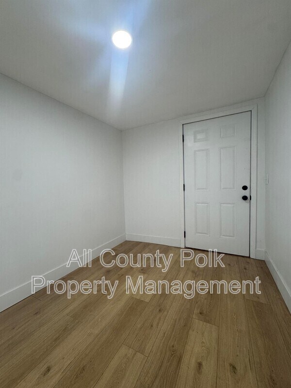 Building Photo - 145 Strain Blvd