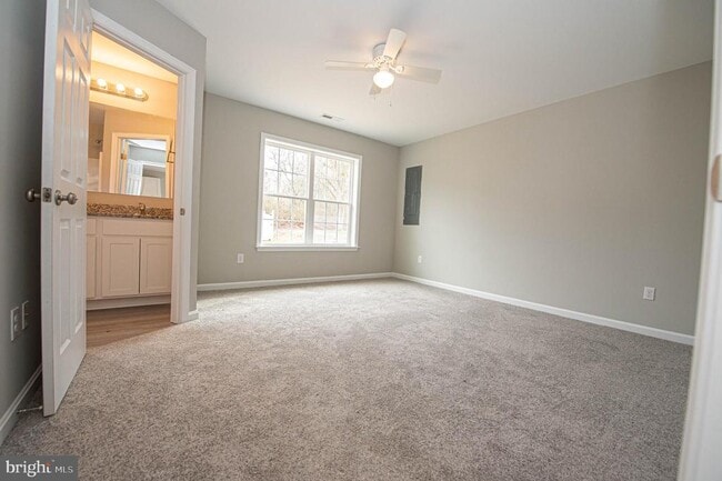 Building Photo - 239 Morgans Ct