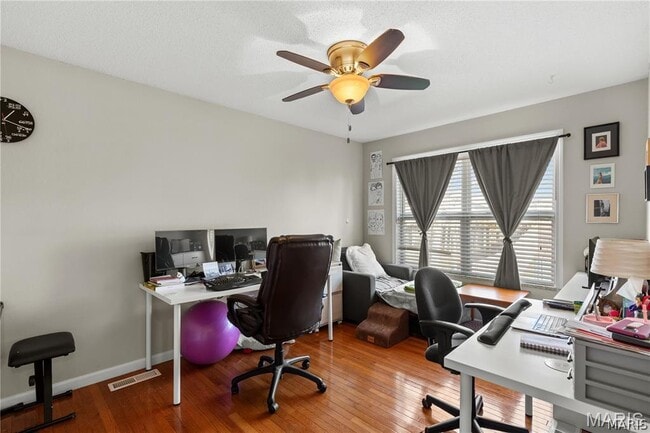 Building Photo - 712 Oak Hollow Ct