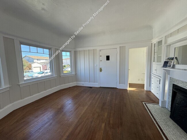 Building Photo - MOVE-IN READY 2+BR House in Prime NOBE neighborhood