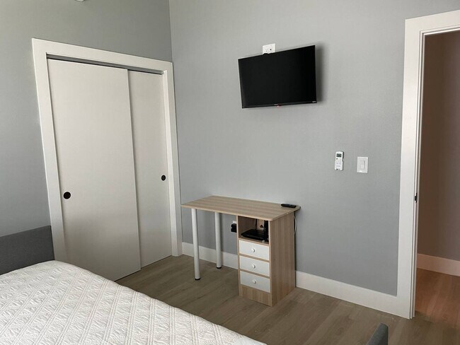 Building Photo - 198 Vía Del Sol