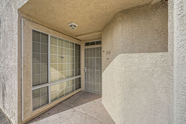Building Photo - Fully Furnished 2 Bed/2 Bath Condo in Northwest Las Vegas!