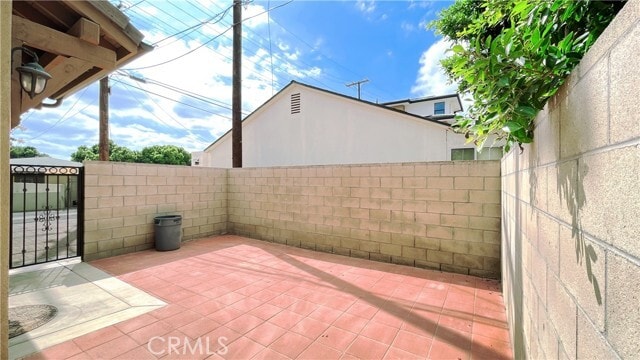 Building Photo - 5921 Alessandro Ave