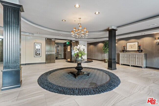 Building Photo - 107 N Swall Dr