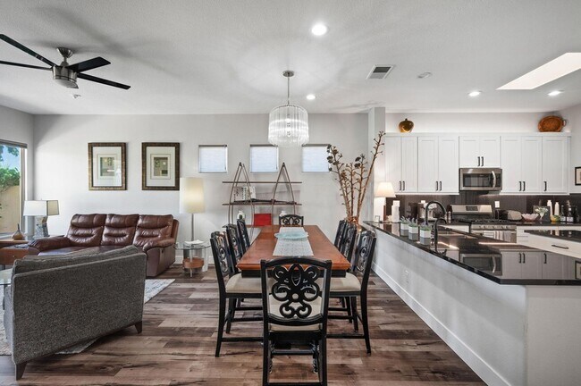 Building Photo - 105 N Kavenish Dr