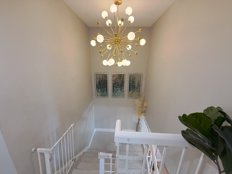 Building Photo - 109 El Porton