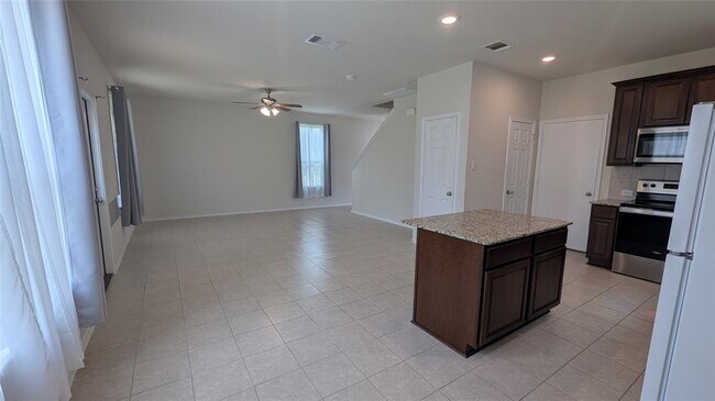 Building Photo - 361 Katie Elder Dr