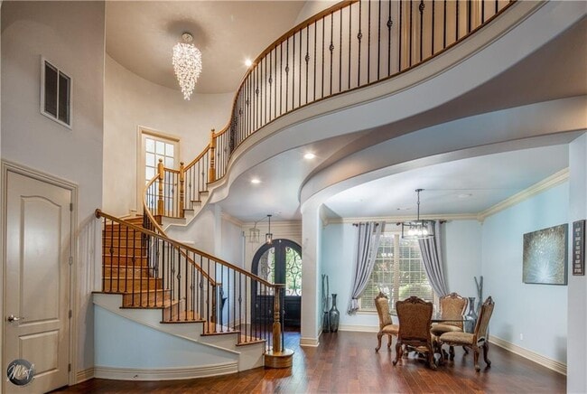 Building Photo - 5106 S Sloan Cir