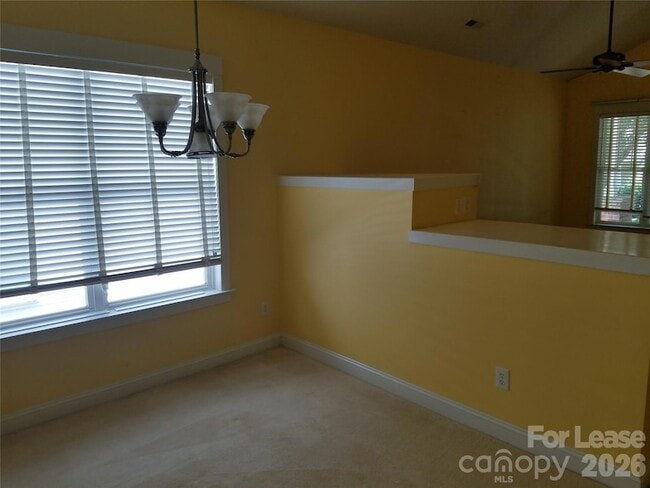 Building Photo - 11355 Deer Ridge Ln