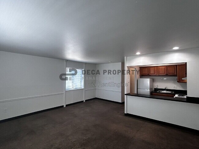 Building Photo - 4020 Lindell Blvd