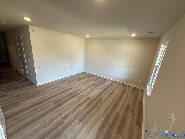 Building Photo - 8753 Whitman Dr