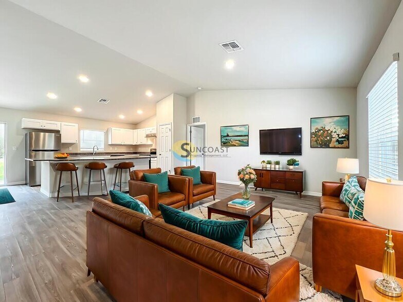 Building Photo - 1492 Biscayne Dr