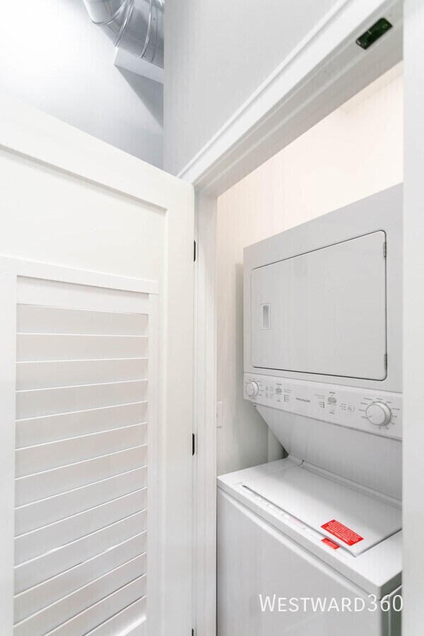 Building Photo - 1470 Webster-206