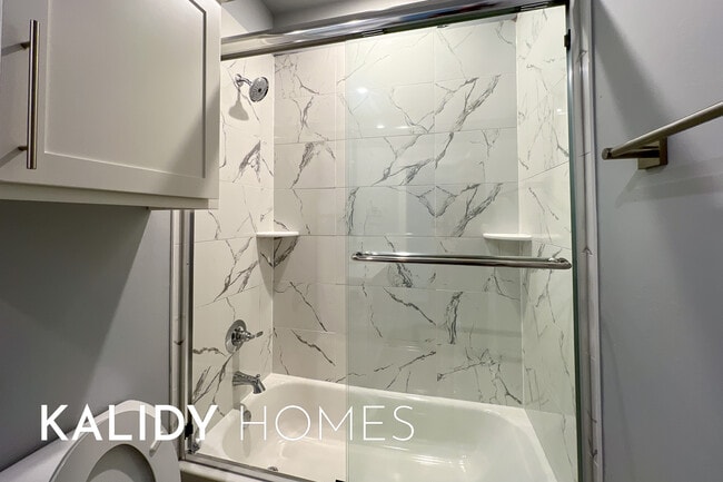 Building Photo - 213 Olde Ml Ct