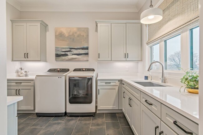 Building Photo - 6304 Percheron Ln