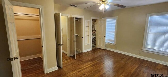 Building Photo - 409 Sunny Ln