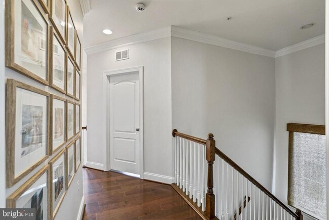 Building Photo - 1412 Musgrove Alley