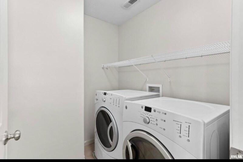 Building Photo - 10013 Brompton Ct