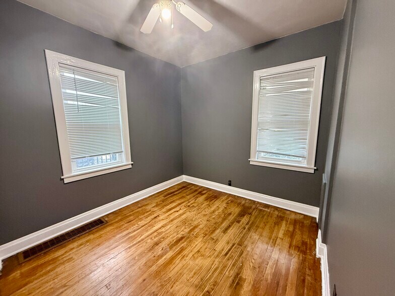 Building Photo - 1840 41st St