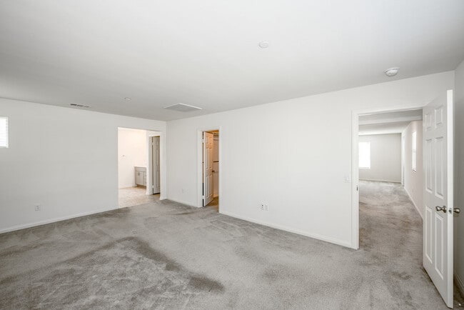Building Photo - 17106 Zion Dr