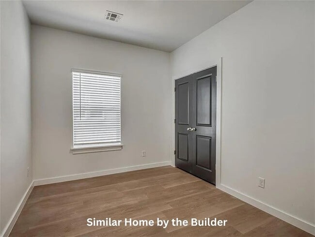 Building Photo - 1515 SW F Ave