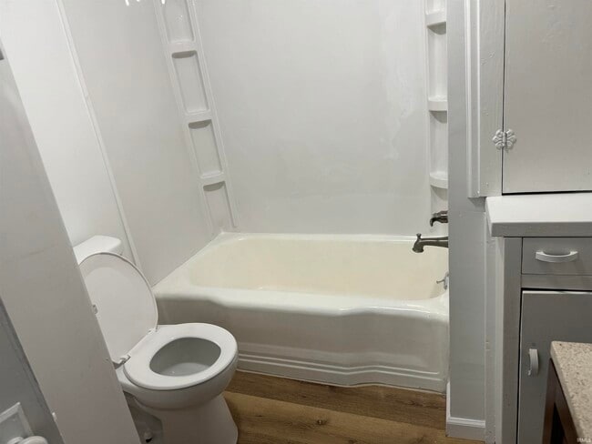 Building Photo - 2110 E Yale Ave