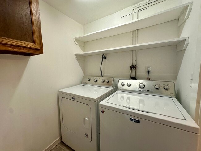 Building Photo - 248 Killingworth Turnpike