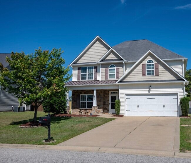 Primary Photo - 579 Wedgefield Dr