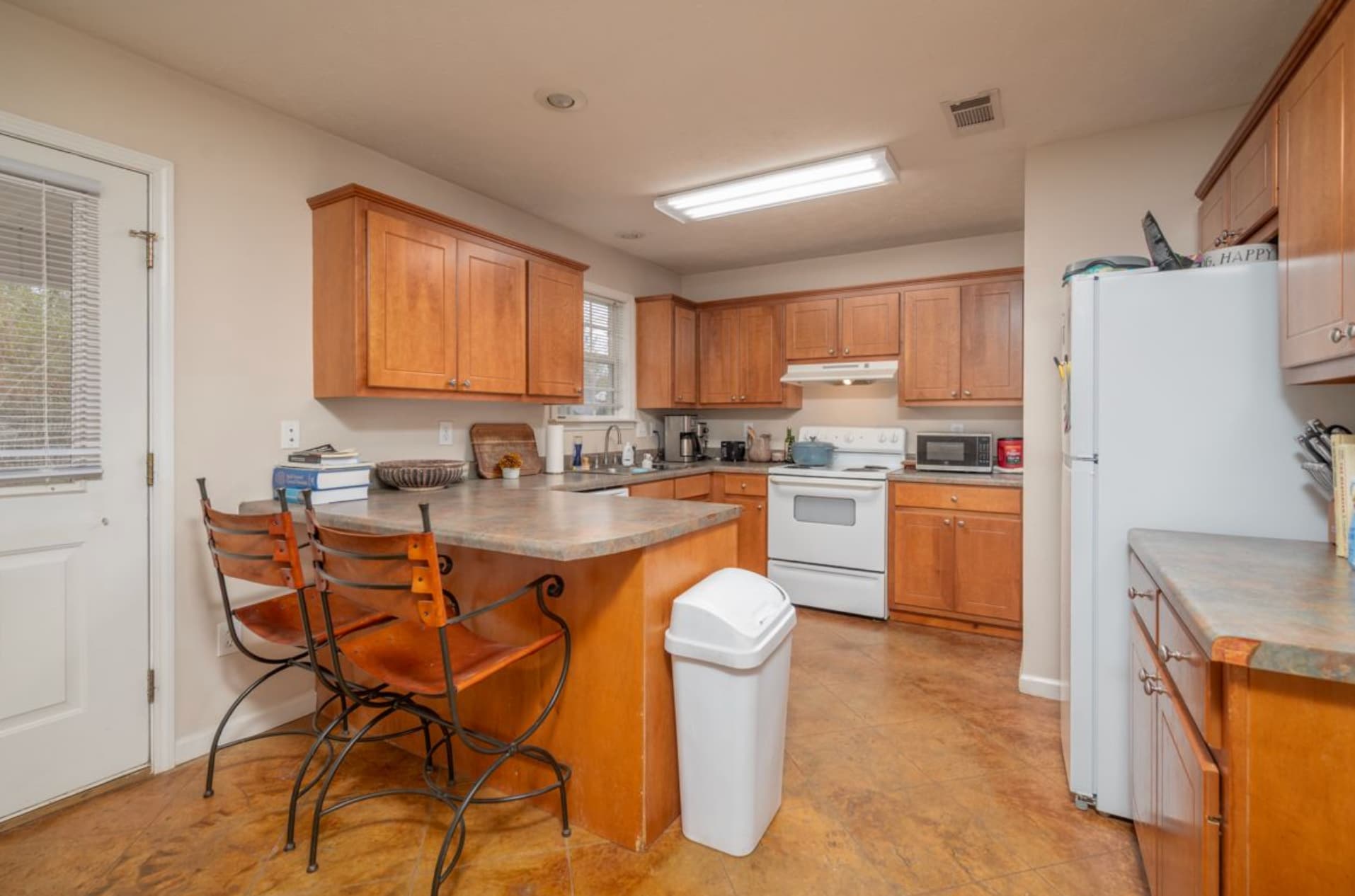 Building Photo - 127 Darby Way