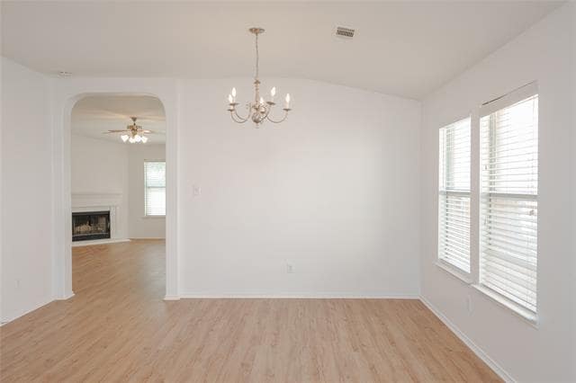 Building Photo - 2912 Lighthouse Dr