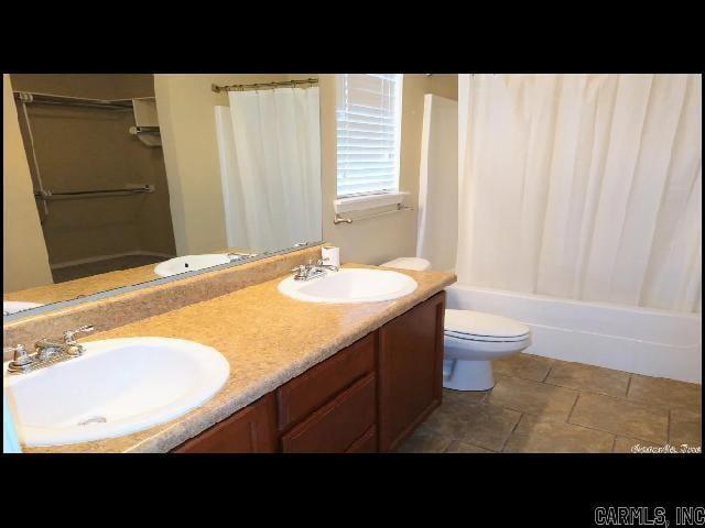 Building Photo - 316 Saunders Dr
