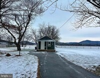 Building Photo - 40 Mt Hope Rd