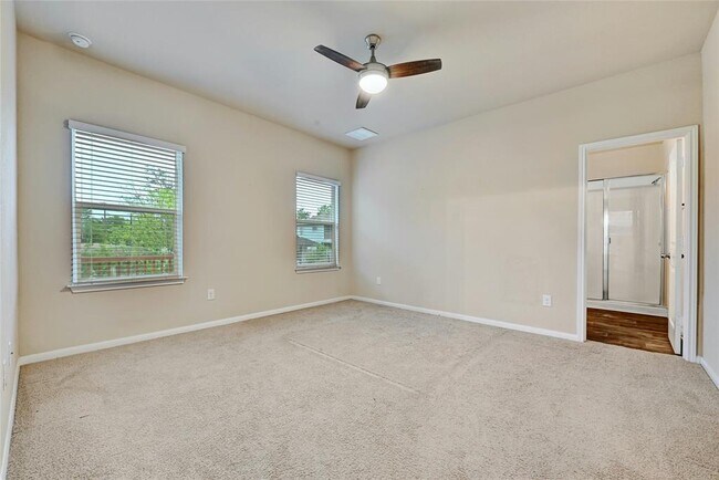 Building Photo - 6301 Wideleaf Dr