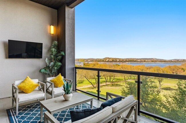 Building Photo - 5921 Hiline Rd