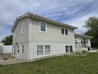 Building Photo - 308 1/2 12th Avenue