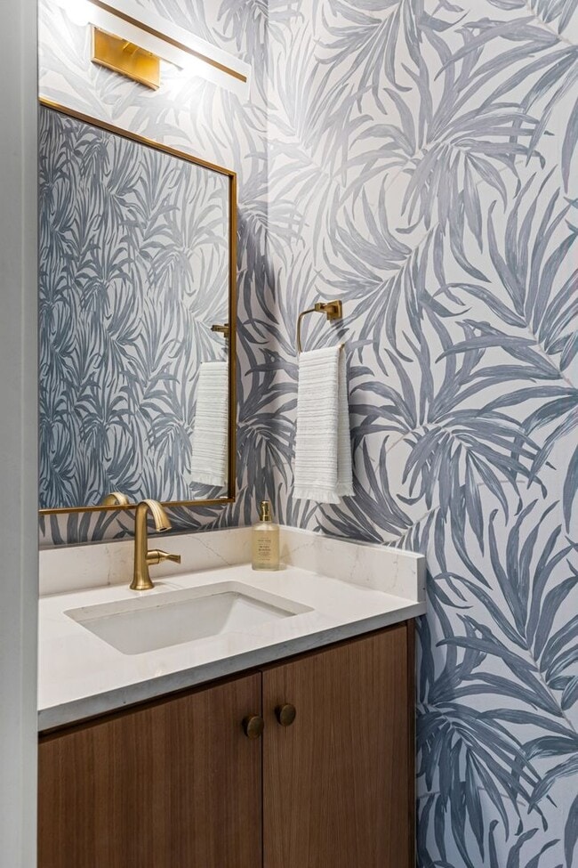 Building Photo - Brand New Townhome in The Heart Of East Nashville