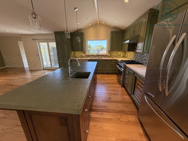 Building Photo - Charming and Refreshed Three Bed Carmel Wo...