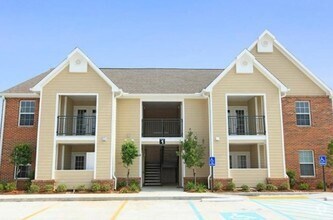 Building Photo - The Manor at Lake Charles