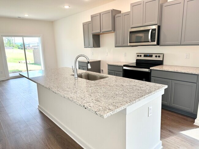 Building Photo - 4091 Textile Ln SW