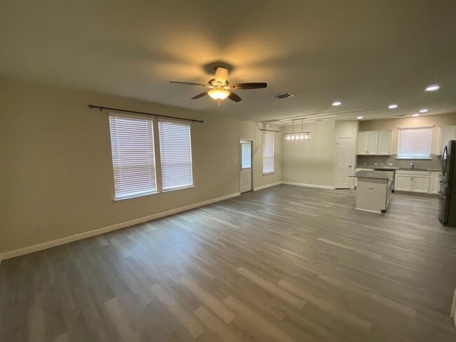 Building Photo - 97 Quarryman Dr