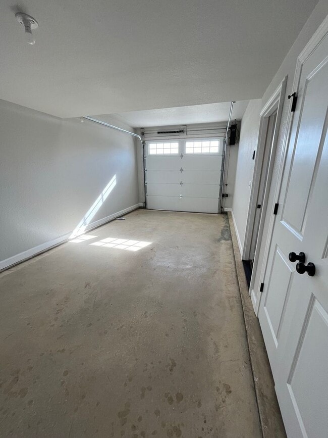 Building Photo - 75 SE 361st Rd