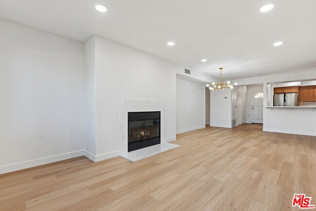 Building Photo - 5500 Torrance Blvd