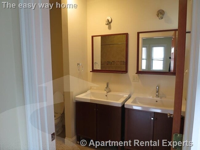 Building Photo - 6 Giles Park