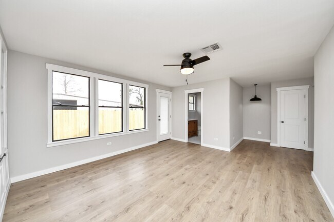 Building Photo - 1507 Brooks Ave