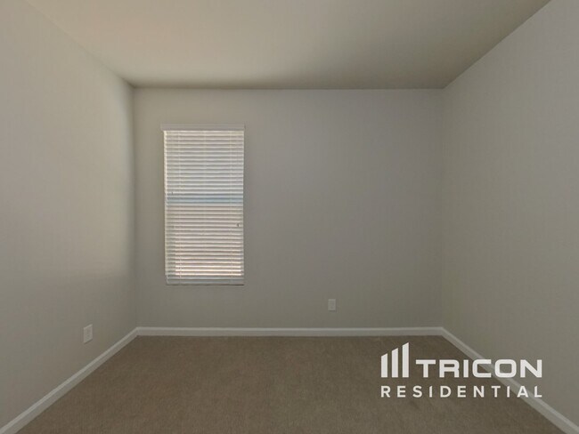Building Photo - 64 Ledford Way