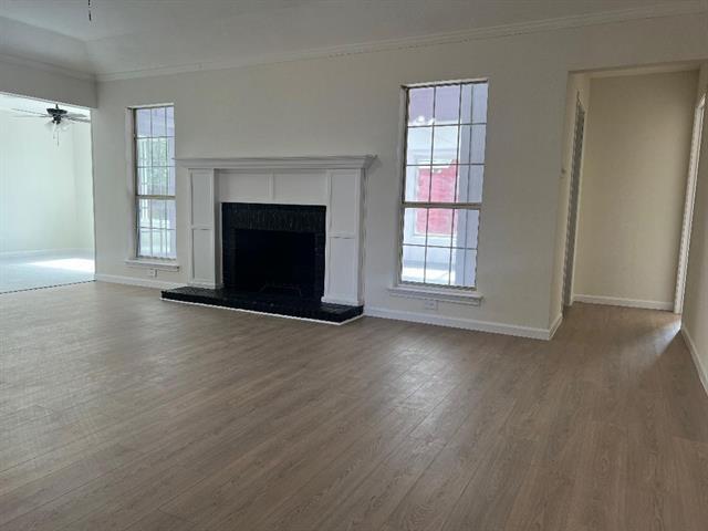 Building Photo - 1500 Hyde Park Blvd