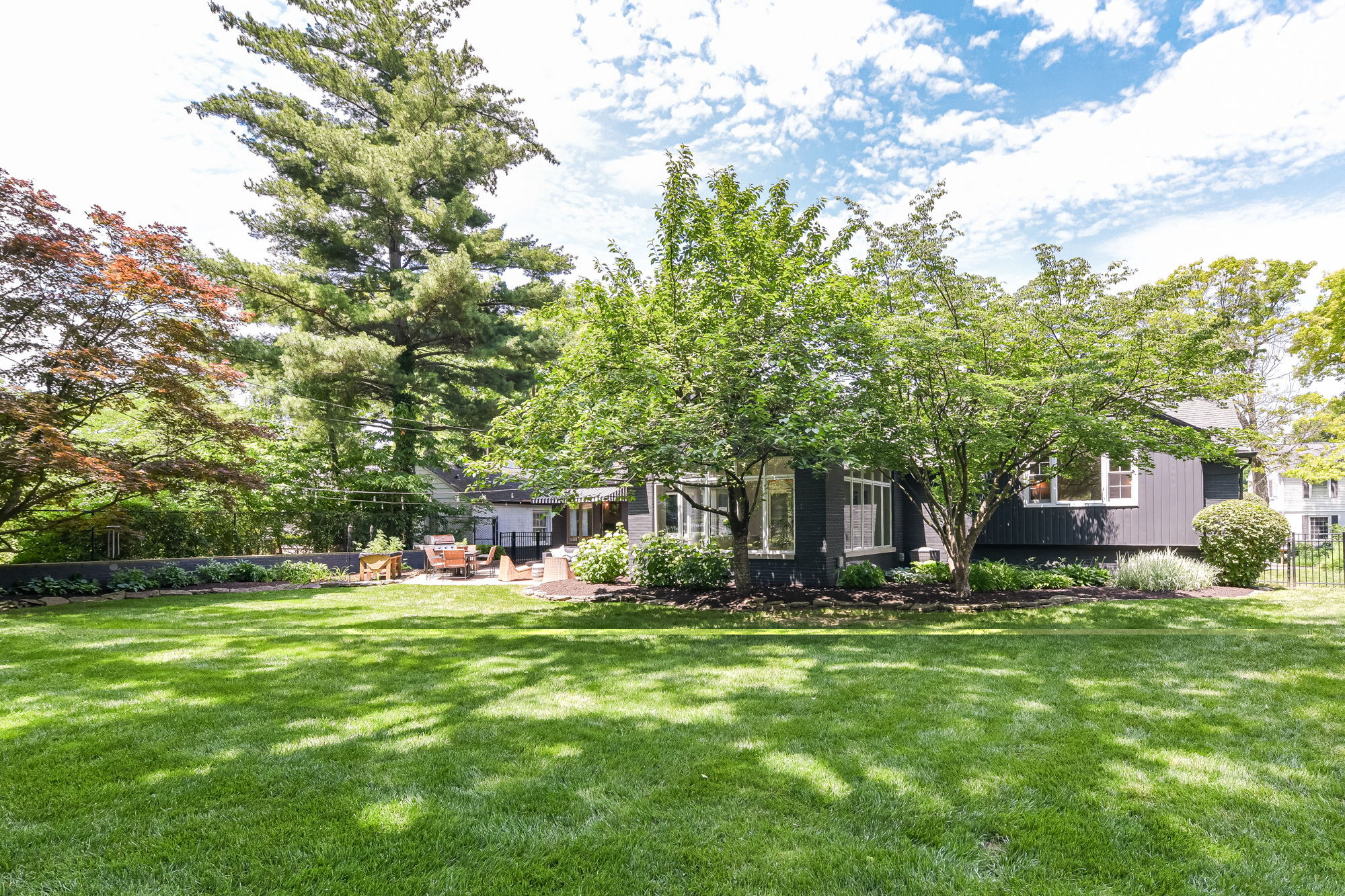 Building Photo - 5939 Gladden Dr