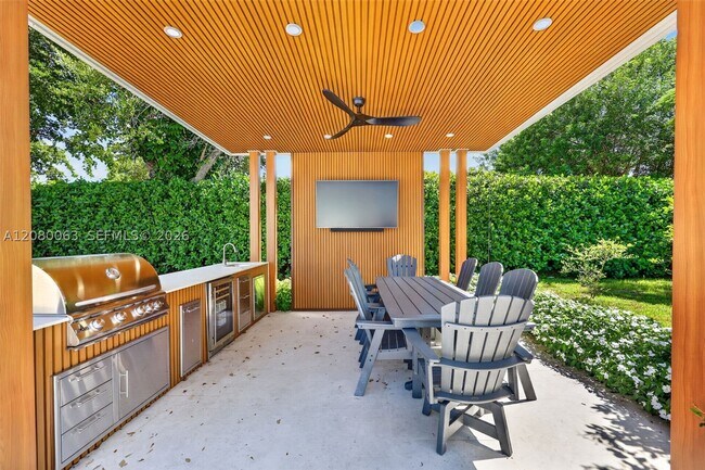 Building Photo - 14220 SW 86th Ave