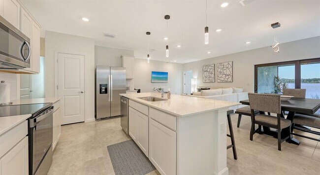 Building Photo - 6476 Silverstar Dr