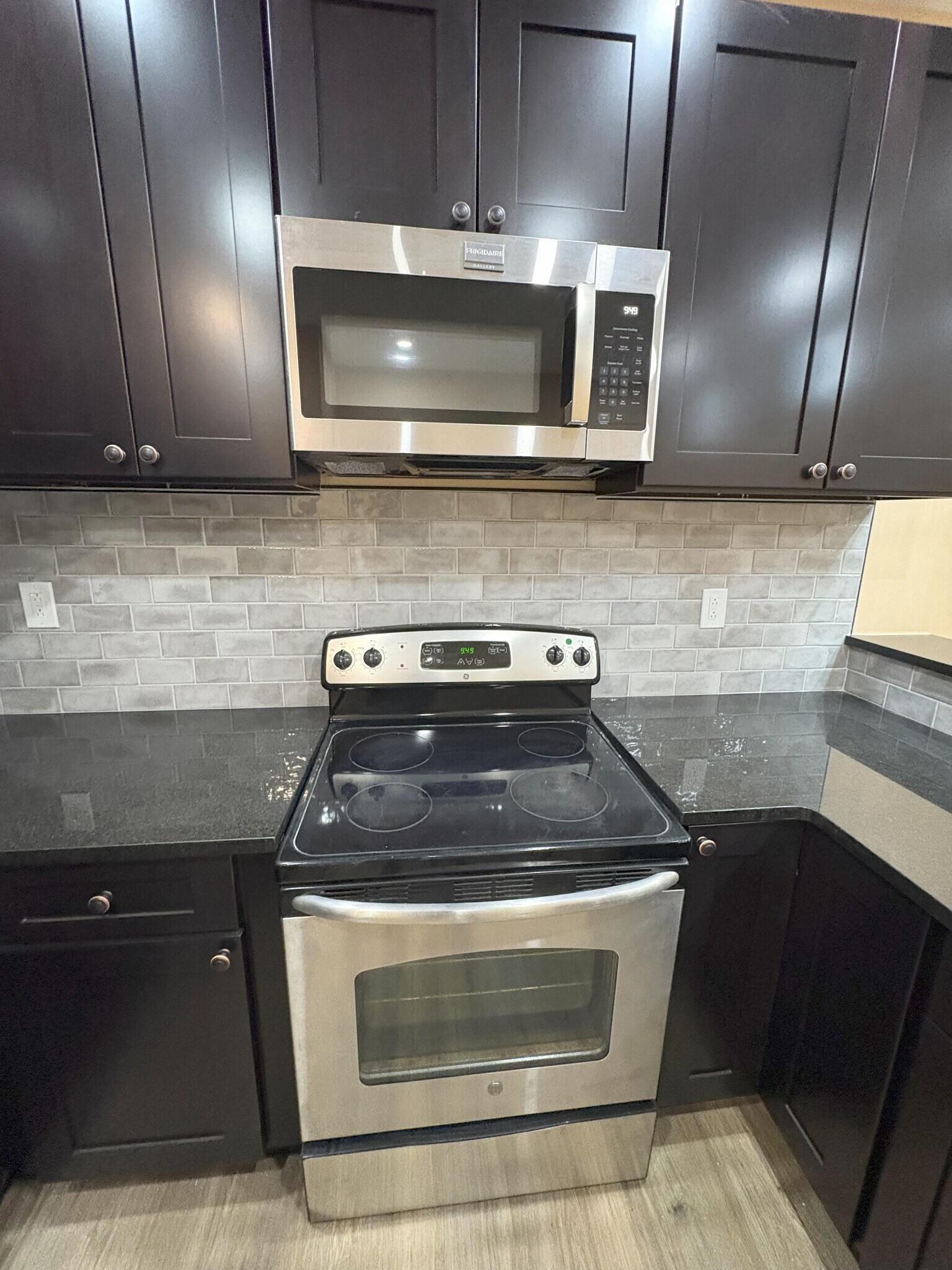 modern and functional - 2214 N Delhi St